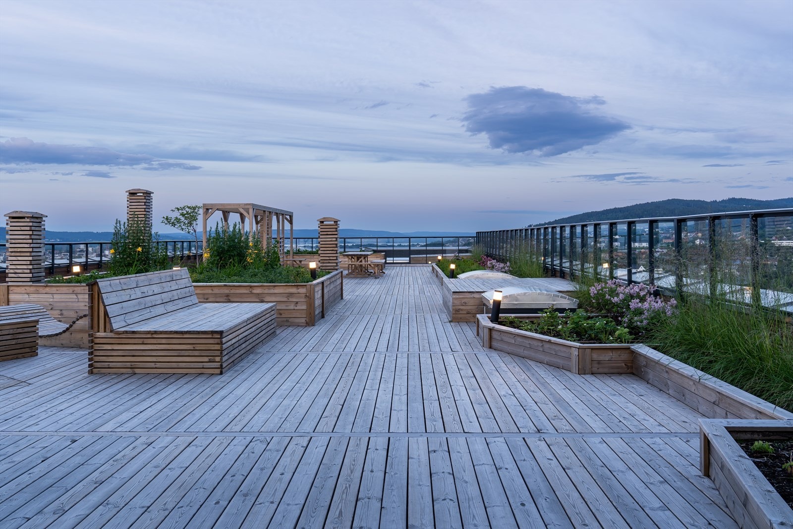 Det er i tillegg en takterrasse til glede for alle sameiets beboere i nabobygget. Galleribilde