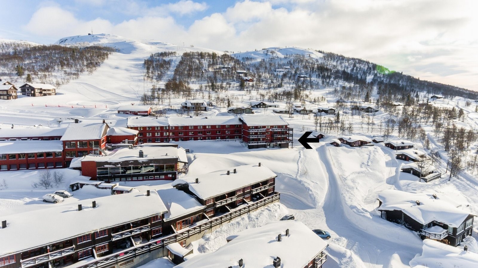 Leiligheten sett opp mot skibakkene - Velkommen til visning! Galleribilde