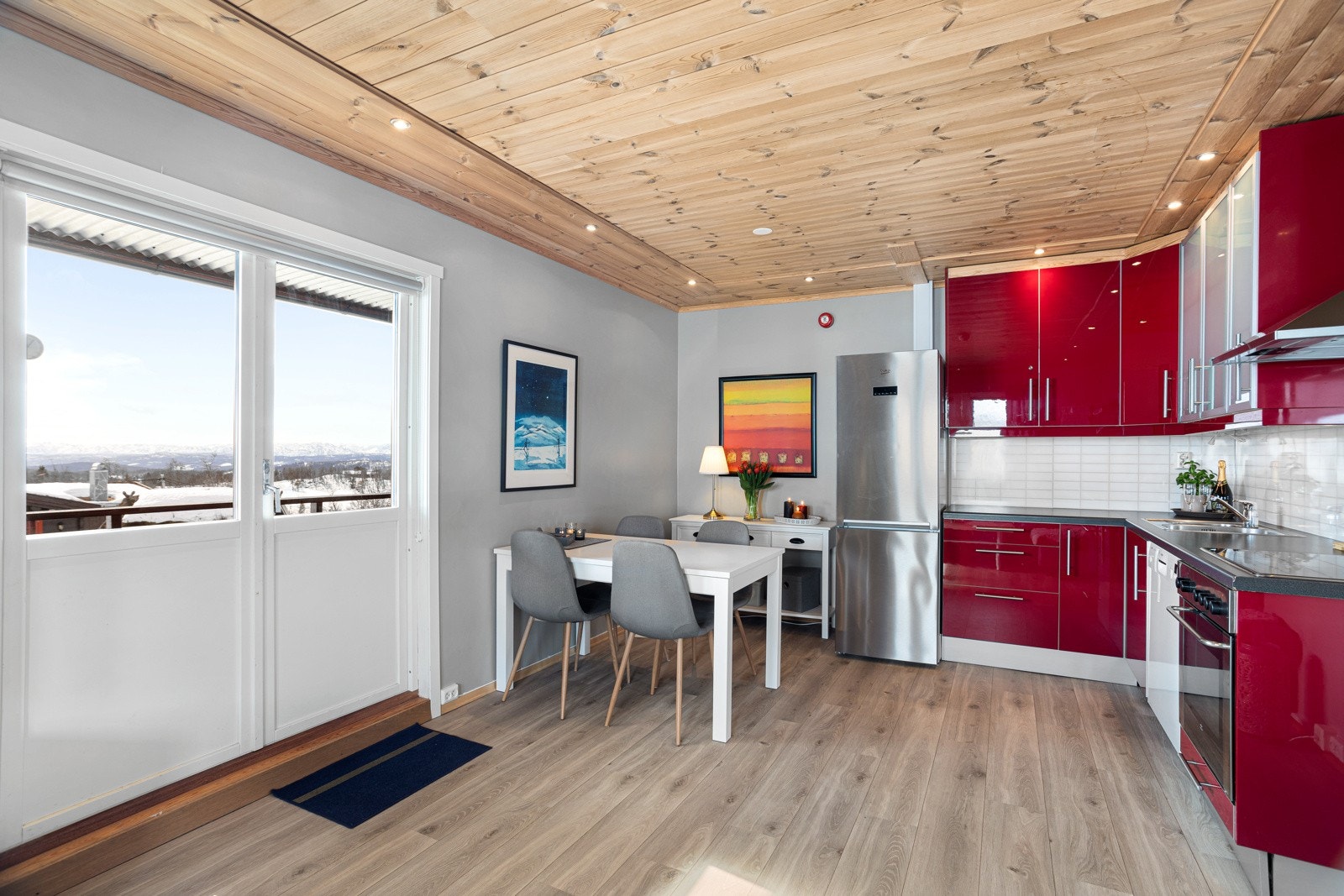 Kjøkken og spisestue Galleribilde