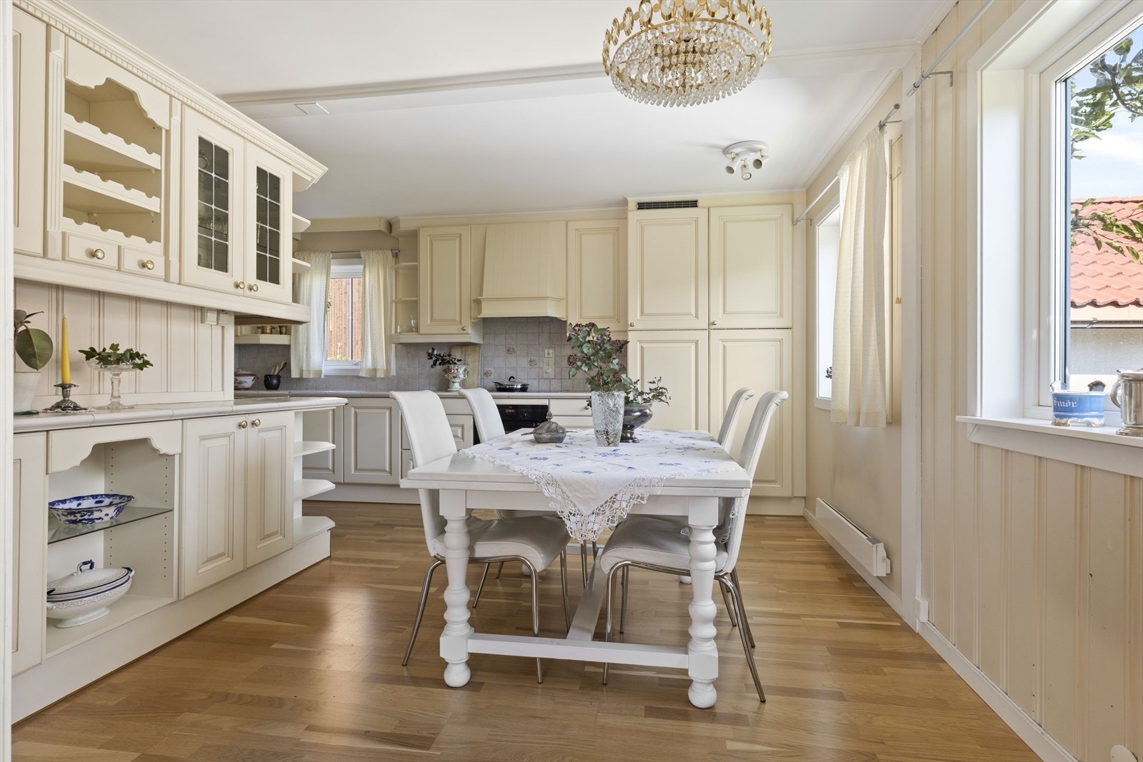 Spiseplass på kjøkken Galleribilde