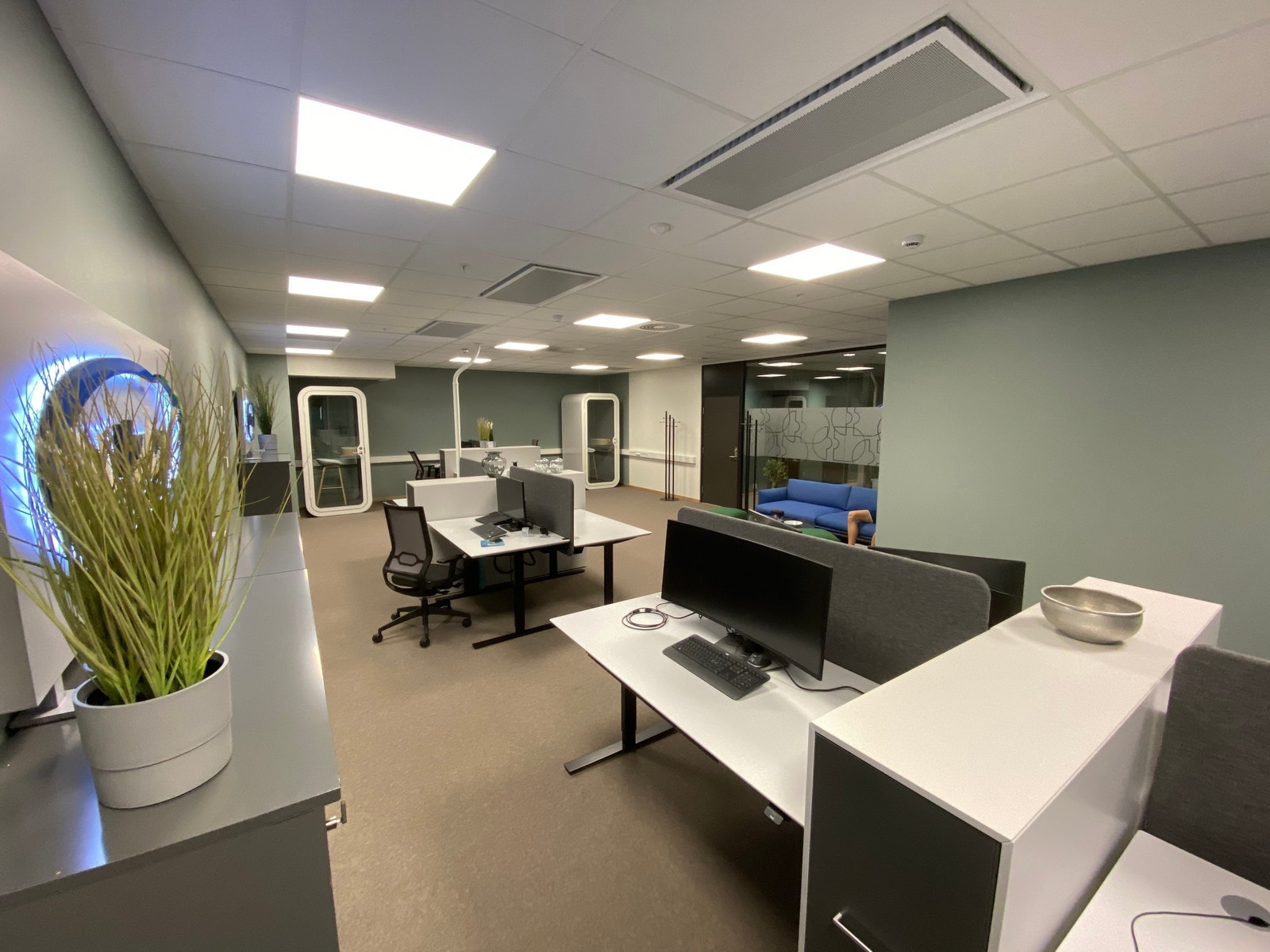 Et teamkontor for 15 personer som er utleid Galleribilde