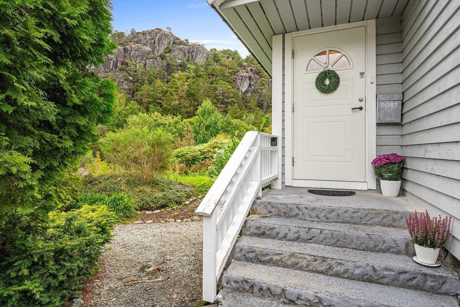 Velkommen inn til Vikaneskleivo 20 Galleribilde