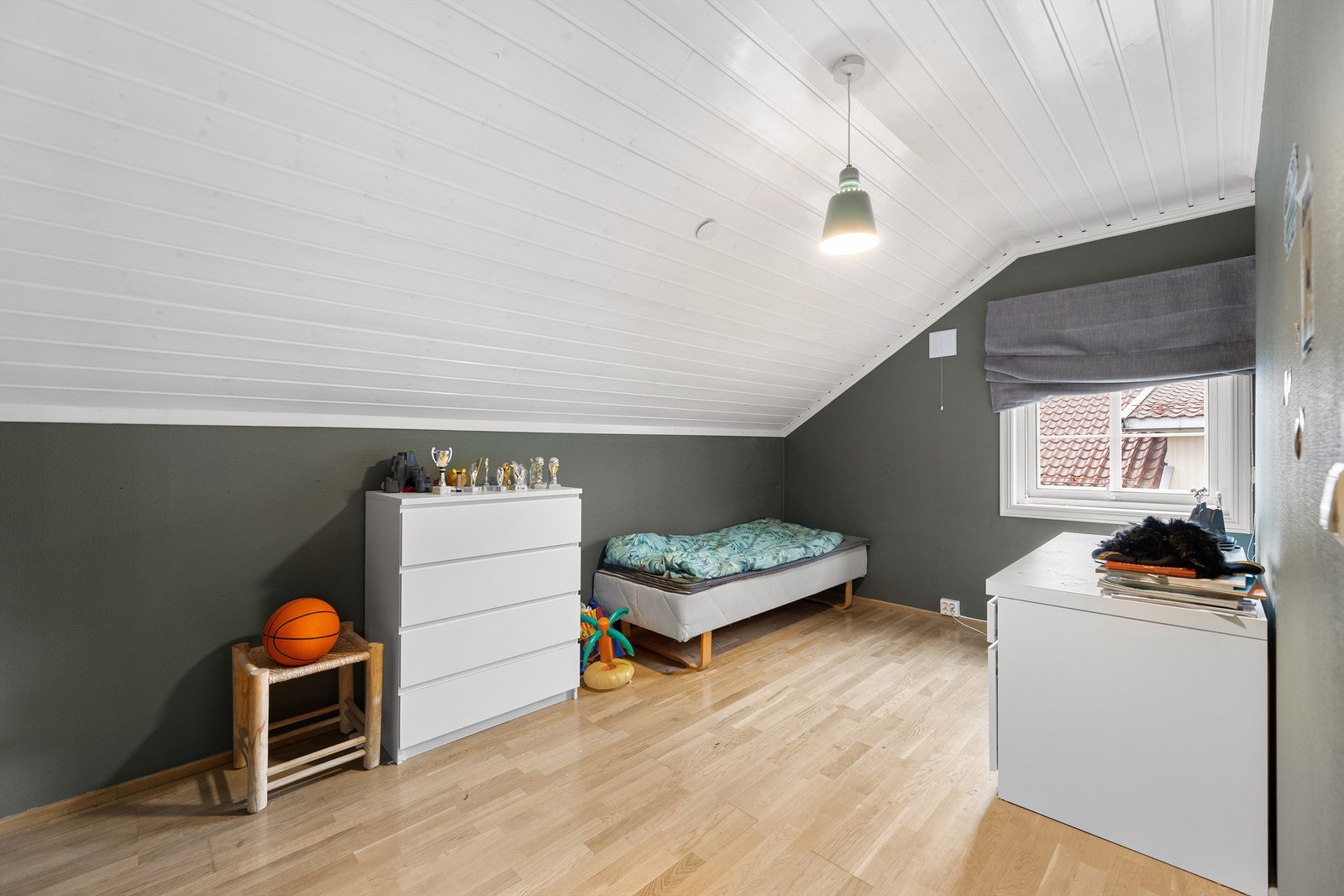 Soverom 2 - Rommet er opprinnelig byggemeldt som soverom og bod/klesbod Galleribilde