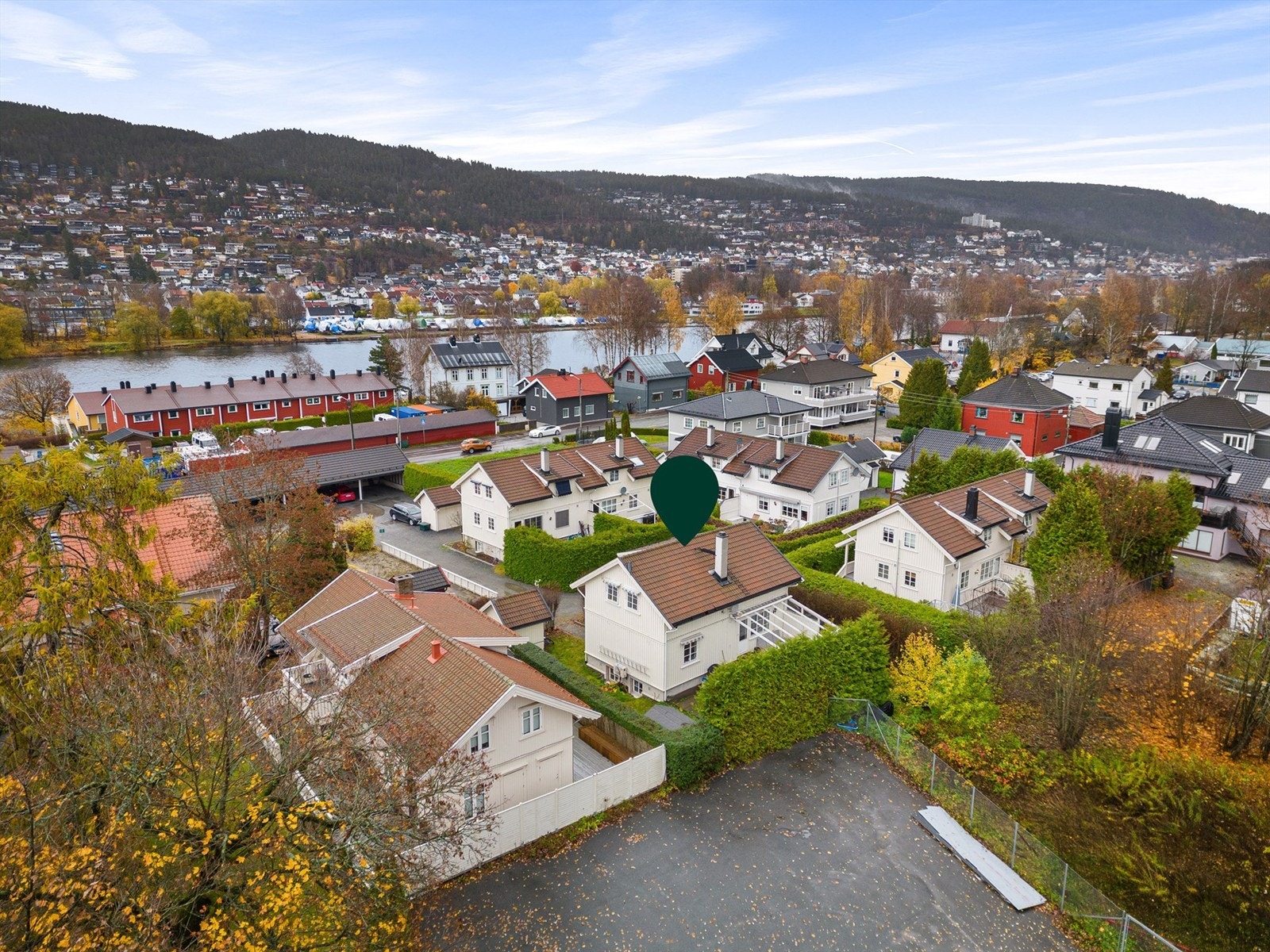 Kort vei til Alti Gulskogen (tidligere Gulskogen kjøpesenter) og togstasjon Galleribilde