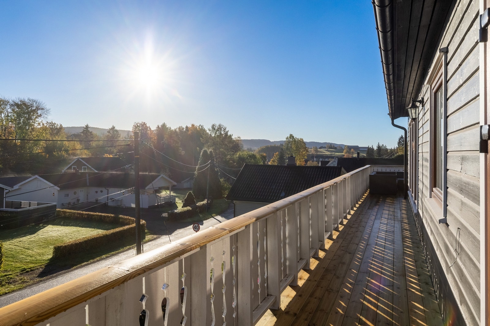 Balkongen og terrassen er sammenhengende Galleribilde