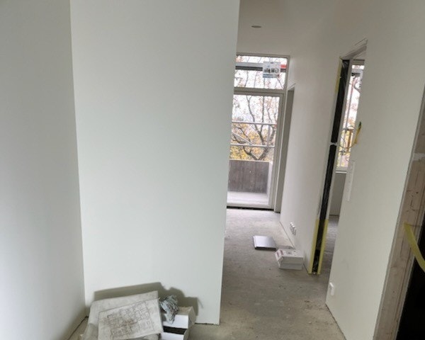 Gang mot veranda - første dør til høyre fører inn til bad Galleribilde