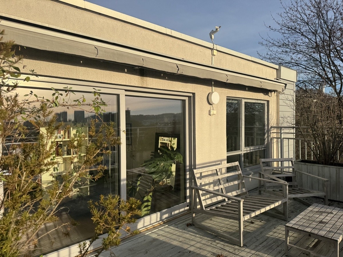 Giga privat balkong Galleribilde