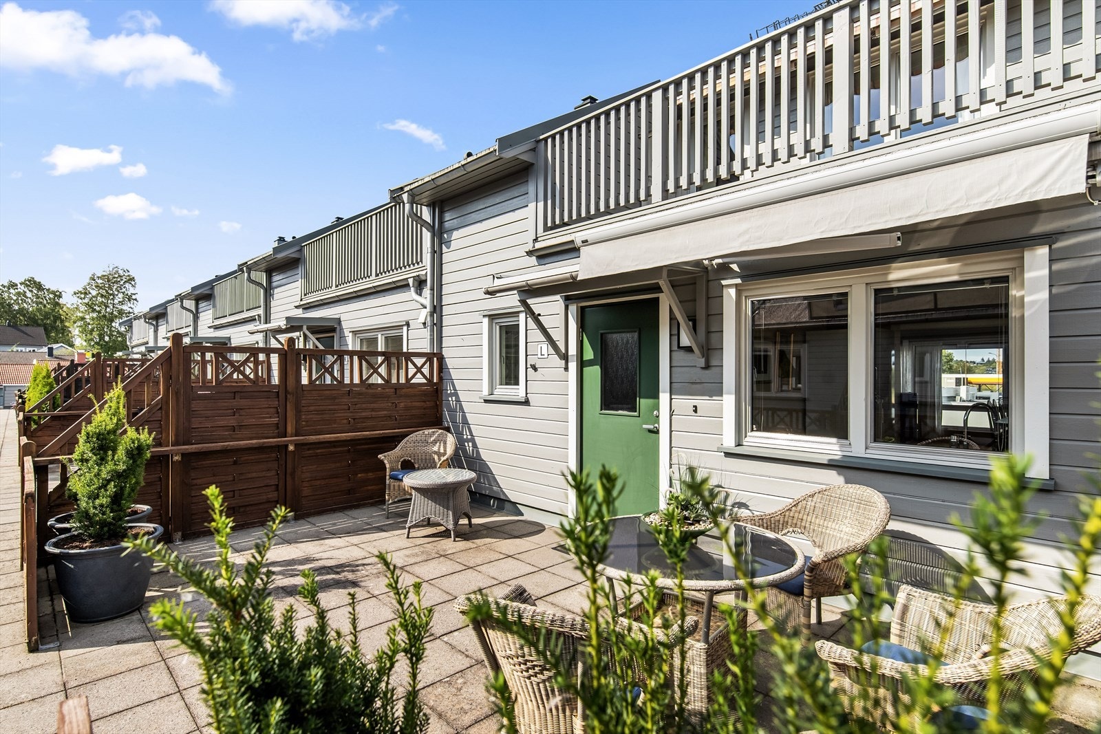 Uteplassen er av god størrelse og måler ca. 24 kvm. Galleribilde