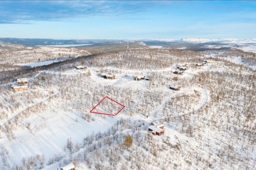 Rødmarkering viser ca. tomtegrenser Galleribilde