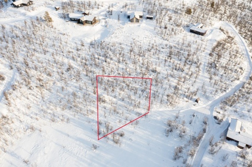 Rødmarkering viser ca. tomtegrenser Galleribilde