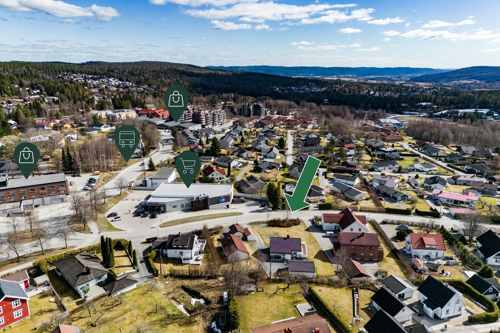 Eiendommen har en attraktiv beliggenhet i et veletablerte boligfelt. Foto: Haiman Askari/Knipzet AS Galleribilde