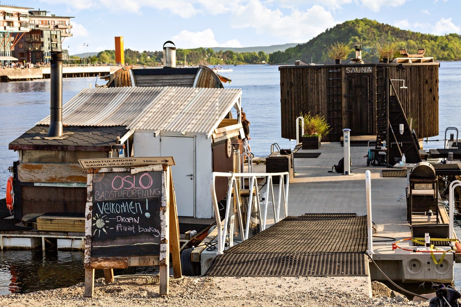 Nyt et bad hos Oslo Badstueforening - sommer som vinter. Galleribilde