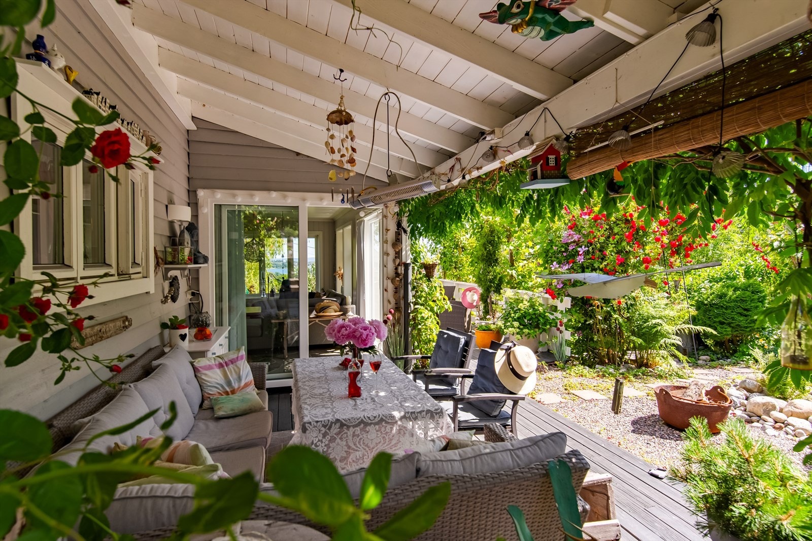 Terrassen utenfor stuen Galleribilde