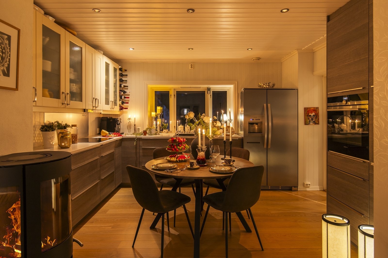 Et hyggelig sted å nyte middagen med venner og familie Galleribilde