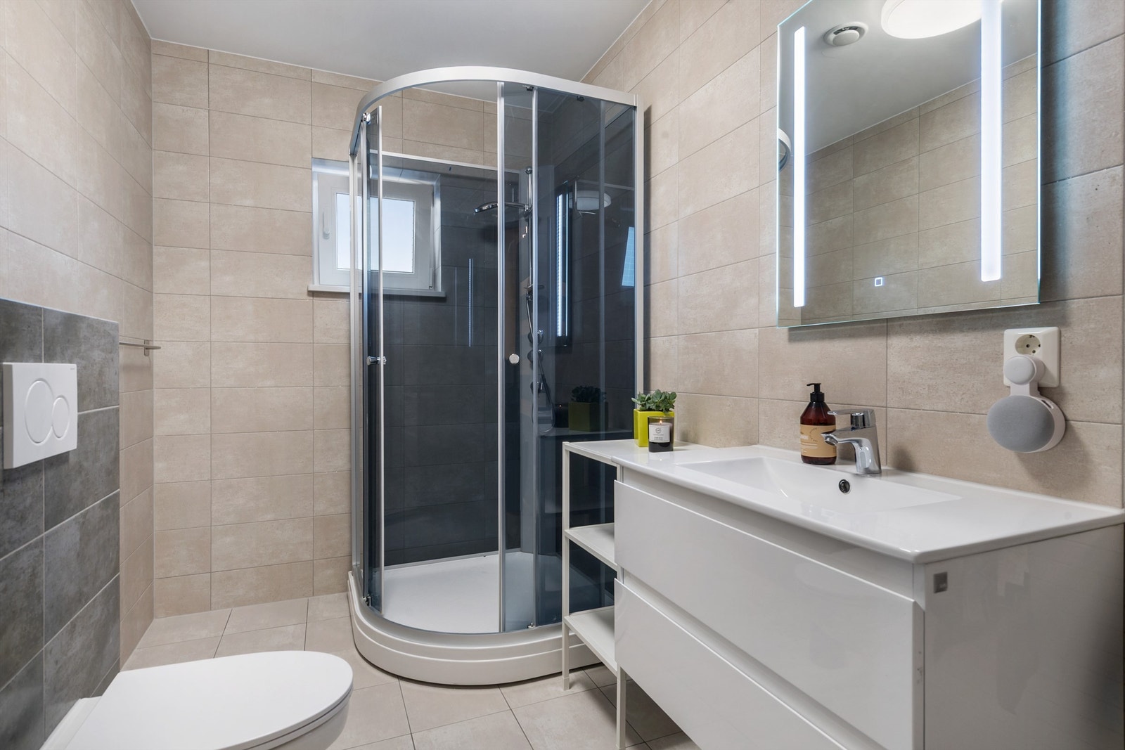 Bad i 2. etasje Galleribilde