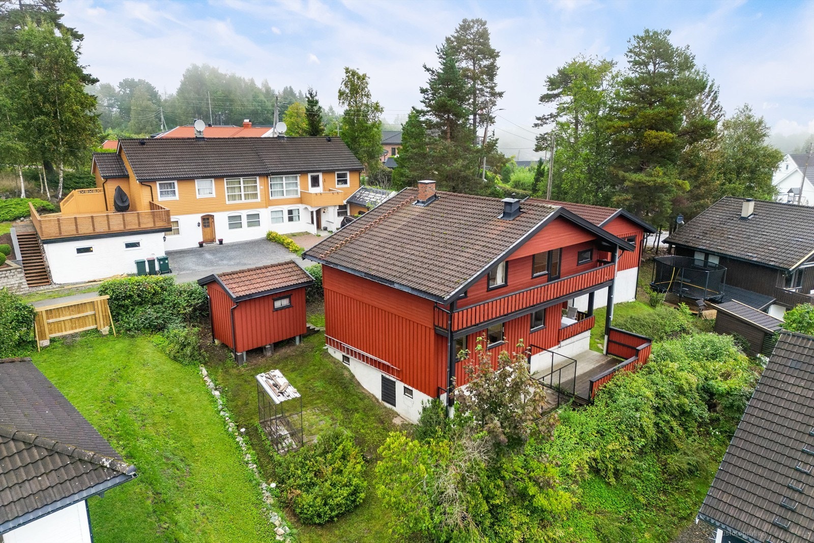 Eiendommen ligger godt til på attraktive Konnerud i rolige omgivelser. Foto: Haiman Askari/Knipzet AS Galleribilde