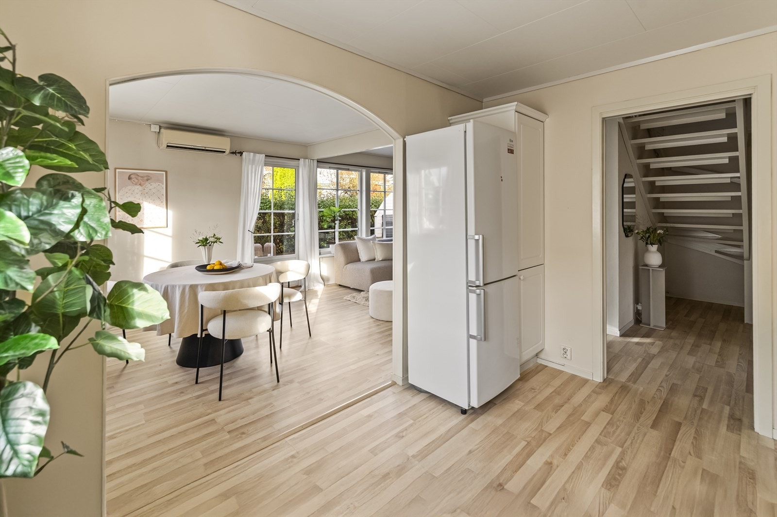 Boligen fremstår velholdt, men med behov for noe oppgraderinger / moderniseringer. Galleribilde