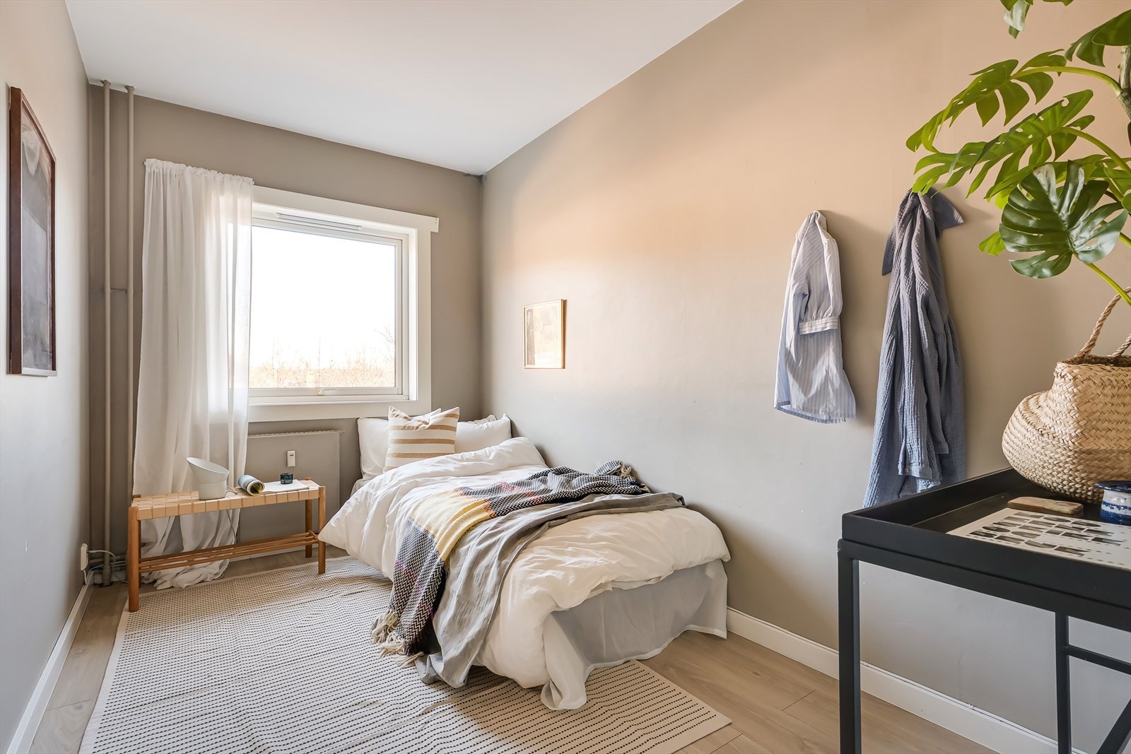 Soverom 3 er praktisk - Her kan du møblere med seng og oppbevaringsmøbel. Galleribilde