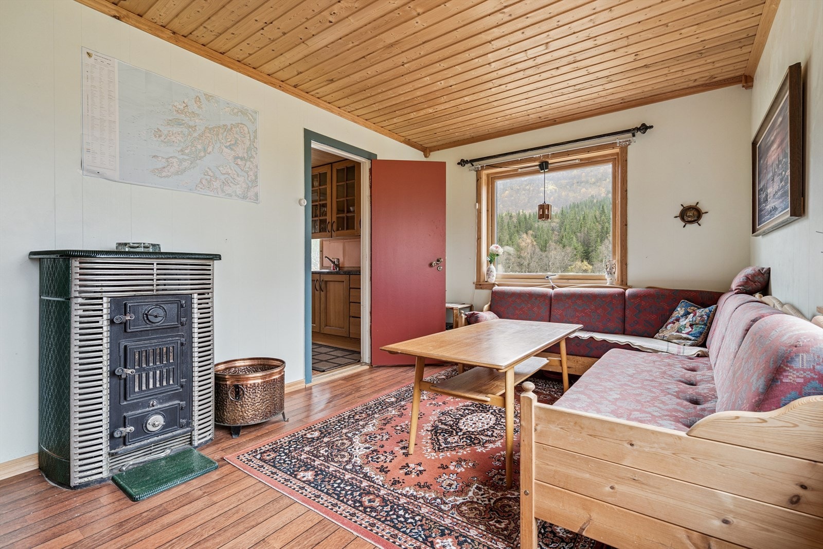 Stuedel med ovn Galleribilde