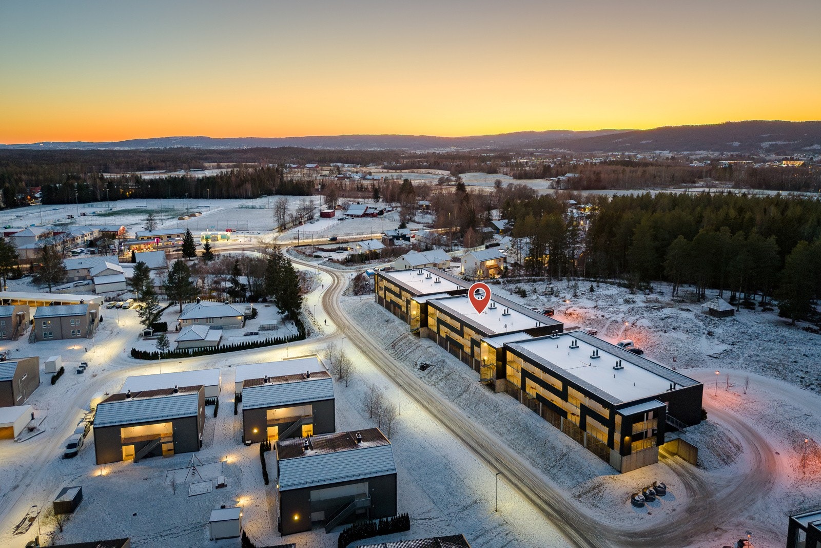 Dronebilde over nærområdet. Galleribilde