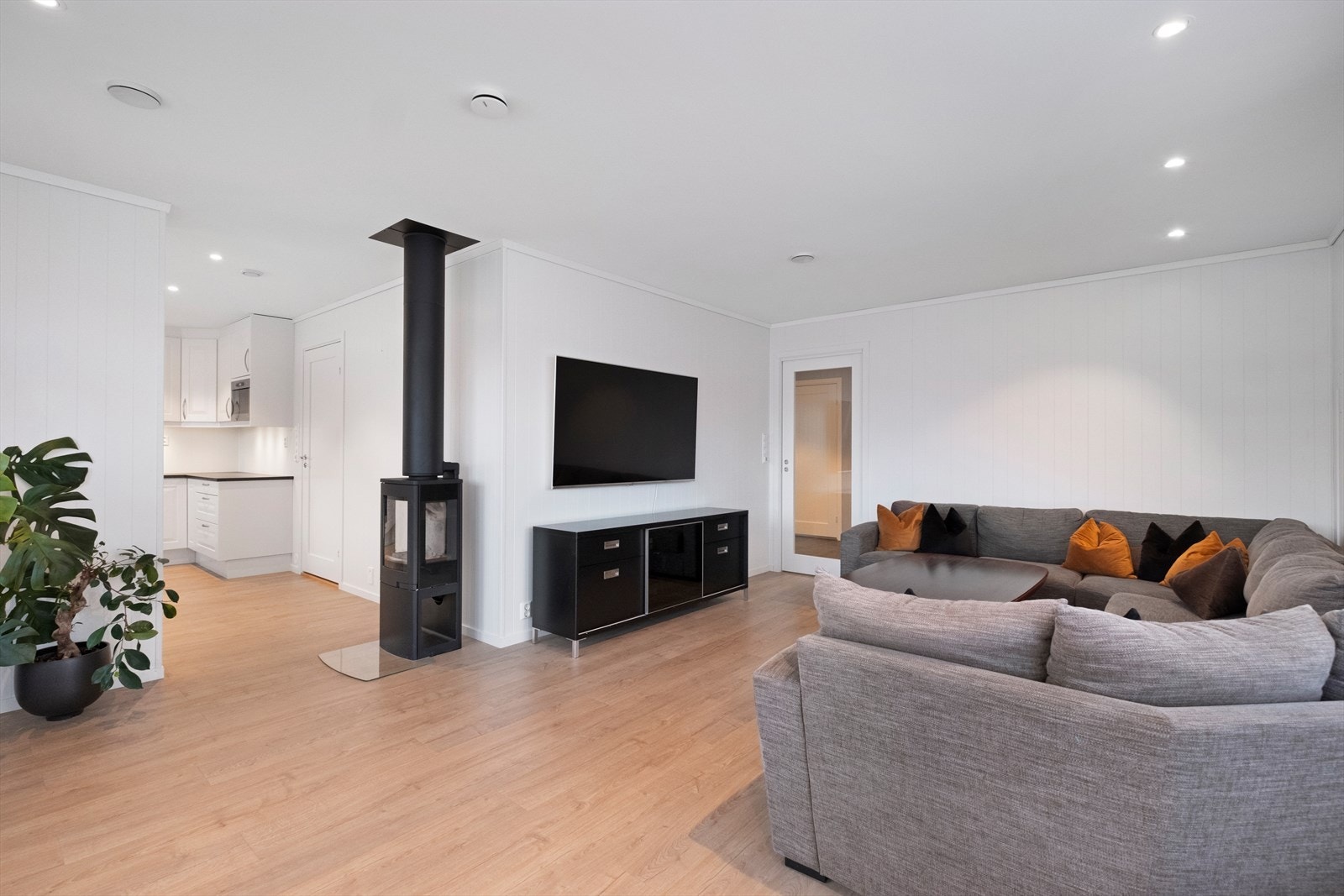 Boligen har balansert ventilasjon og sentralstøvsuger. Galleribilde