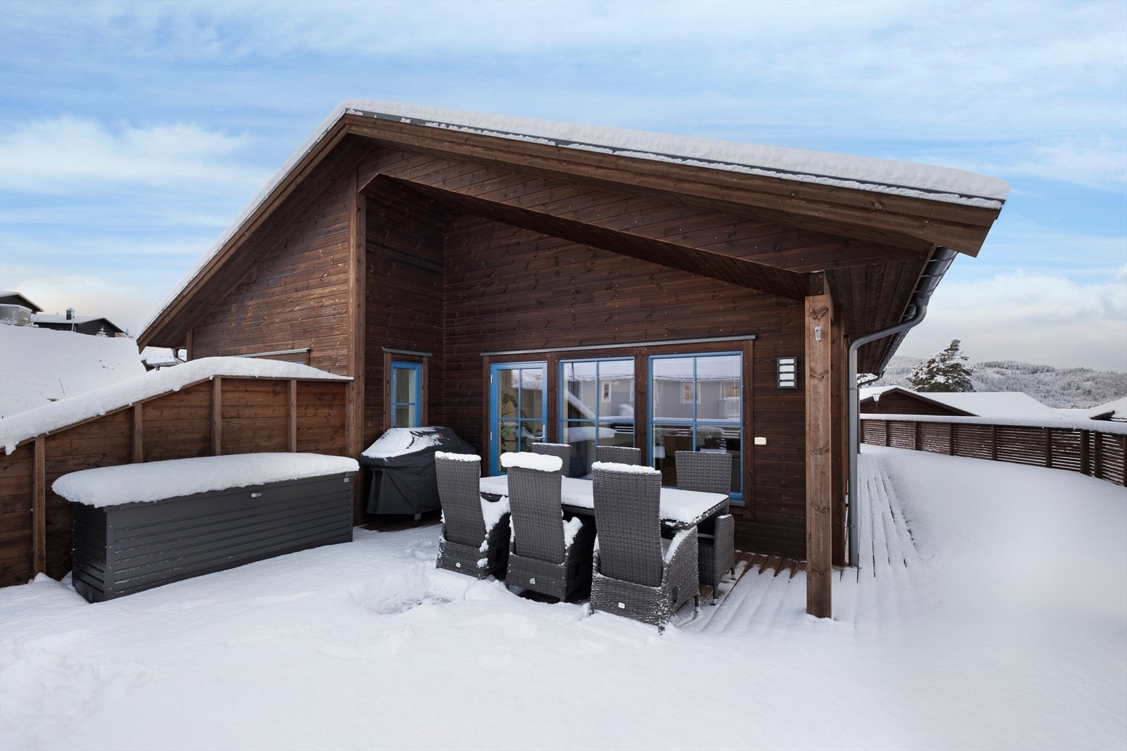 Dirkete utgang fra stue til terrassen. Galleribilde