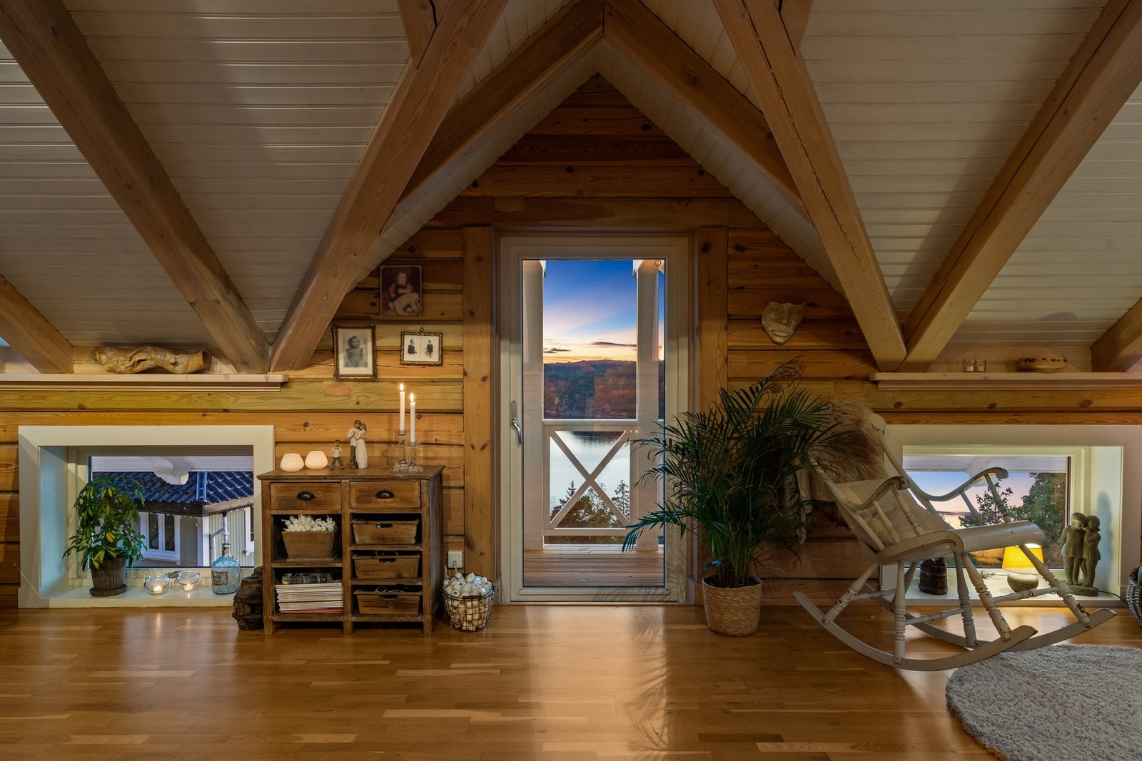 Det er utsikt rett mot fjorden! Galleribilde