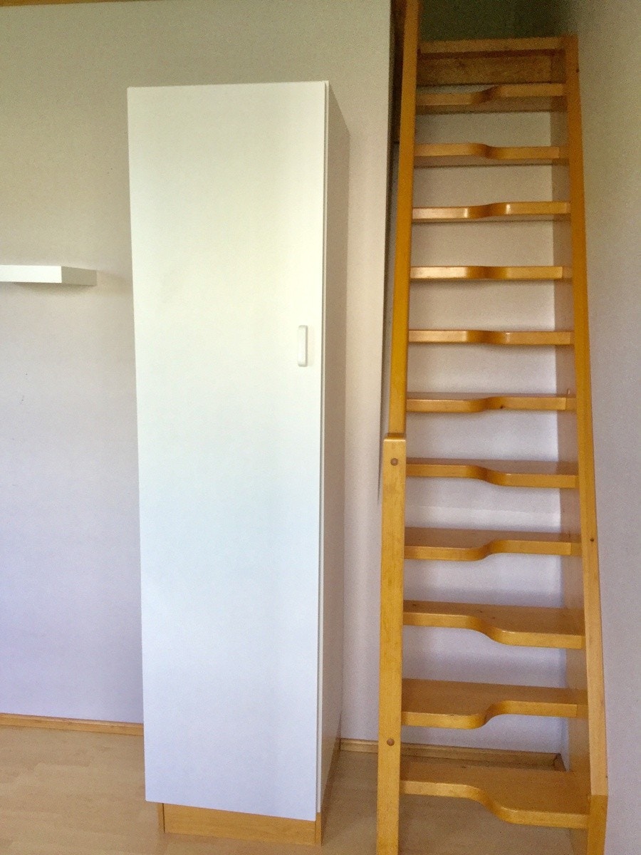 Trapp opp til hems Galleribilde