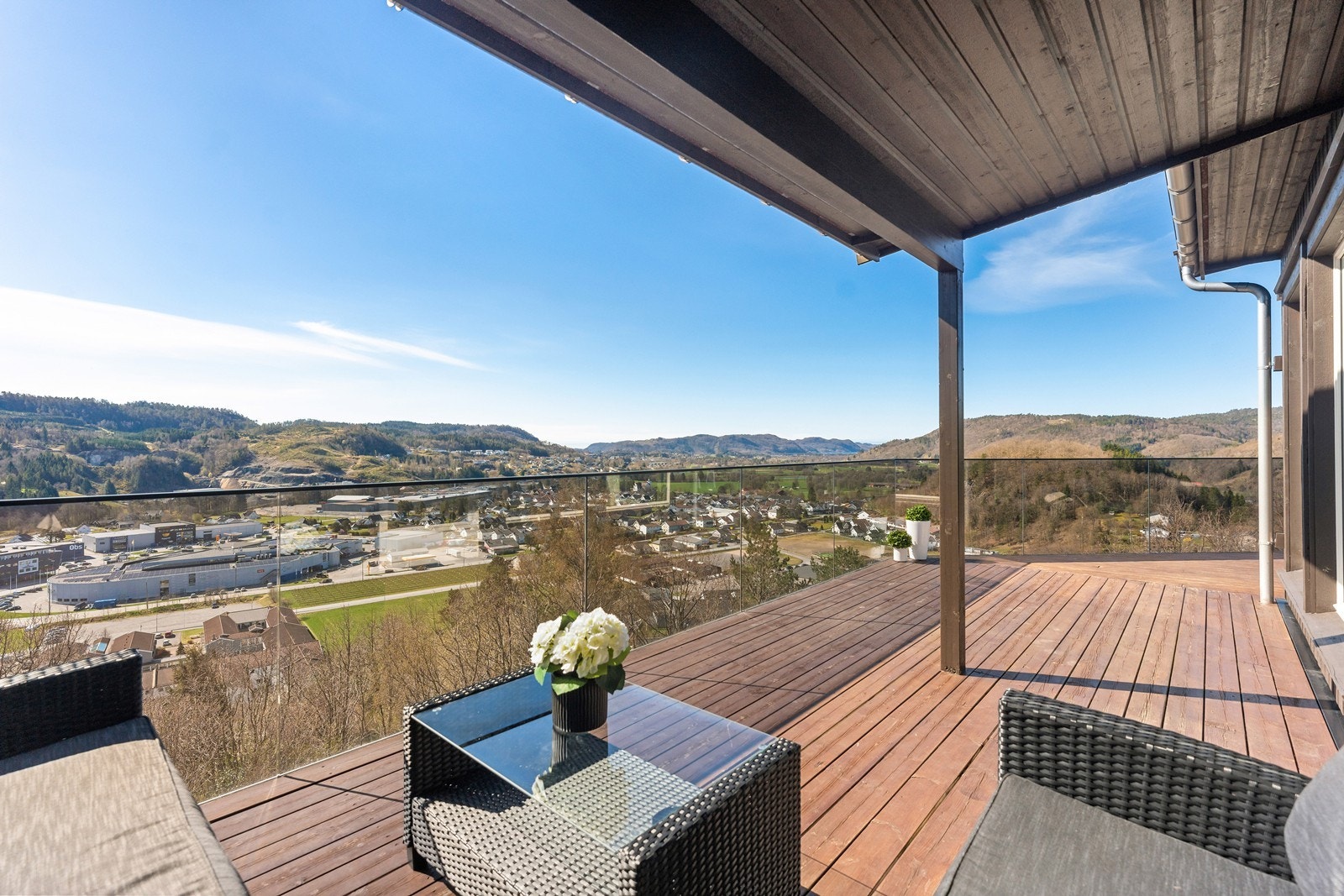 Veranda uten innsyn! Galleribilde