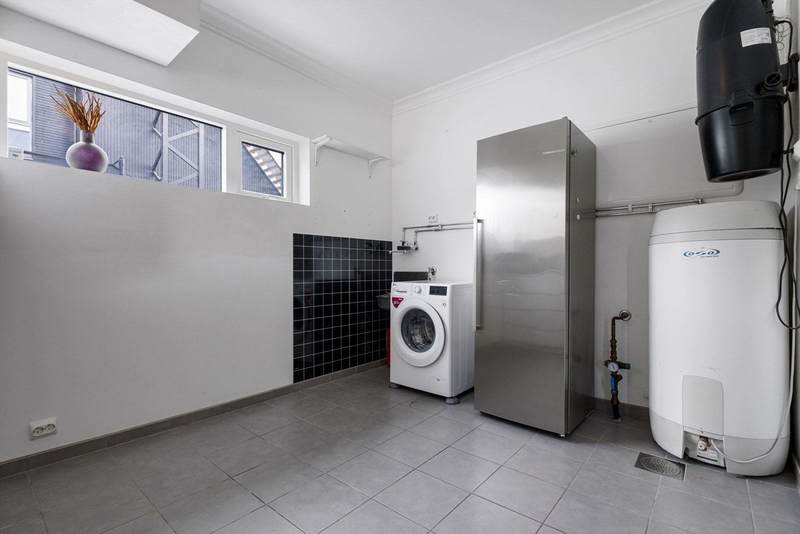 Vaskerom Galleribilde