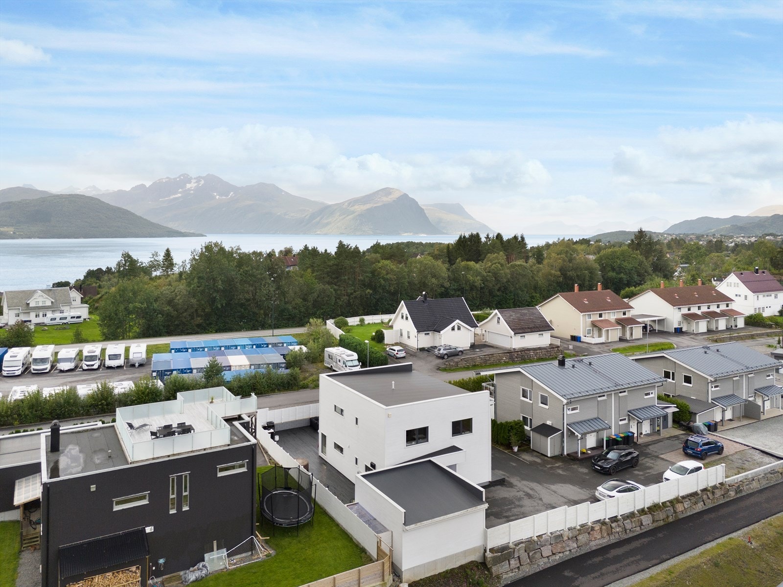 Beliggenhet | Dronefoto Galleribilde