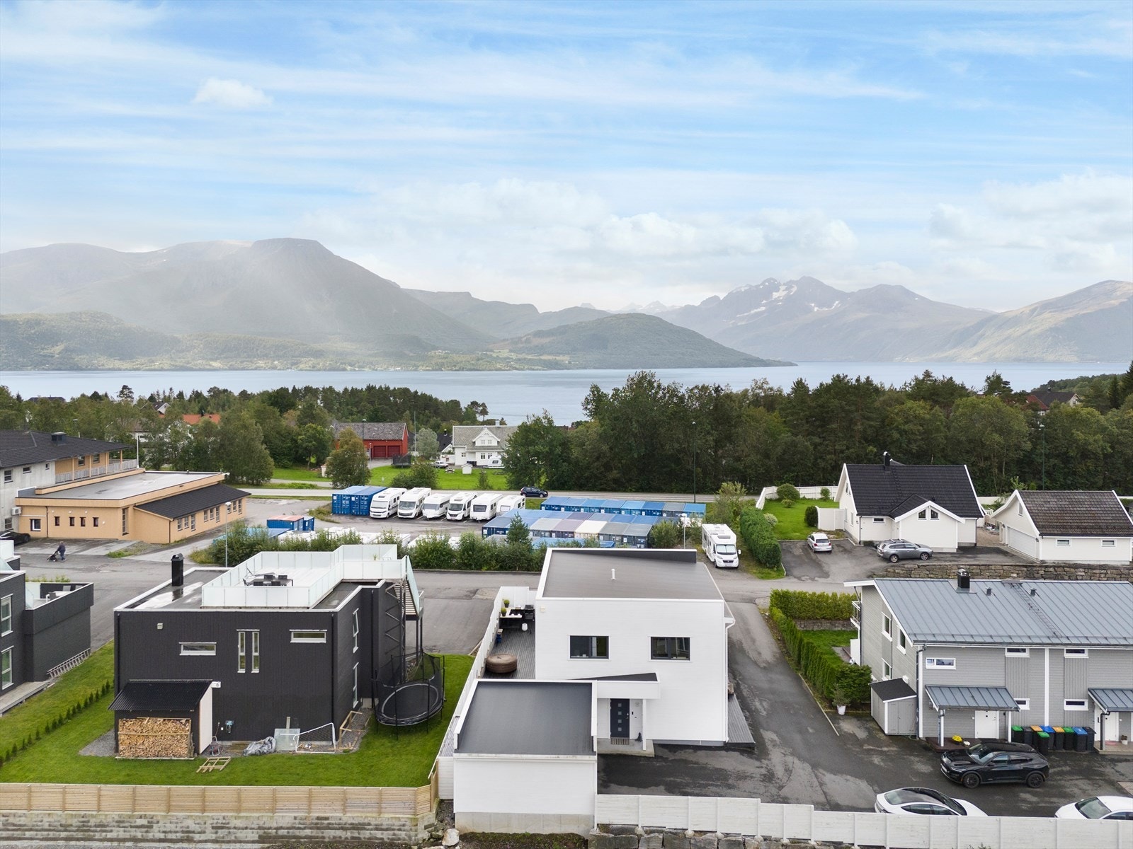 Beliggenhet | Dronefoto Galleribilde