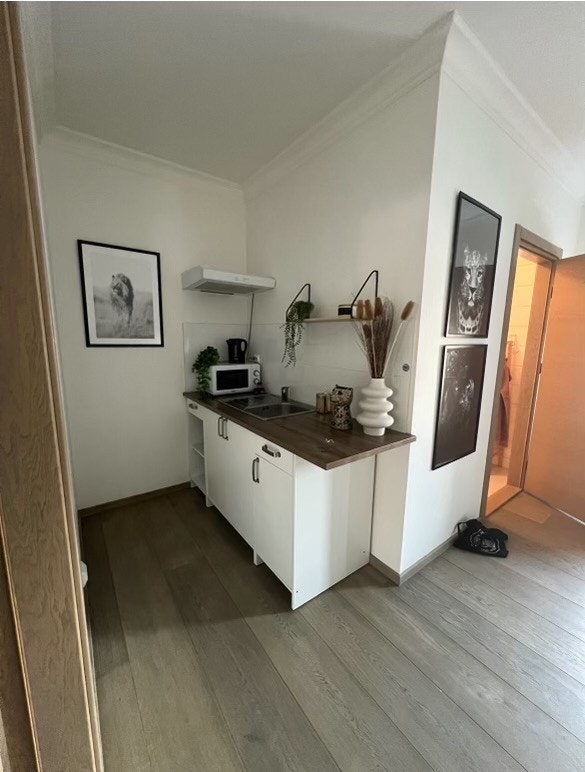 Bilder av hybel | Hybelen kan leies ut for 8-9000 i følge selger. | Bilder tatt av selger Galleribilde