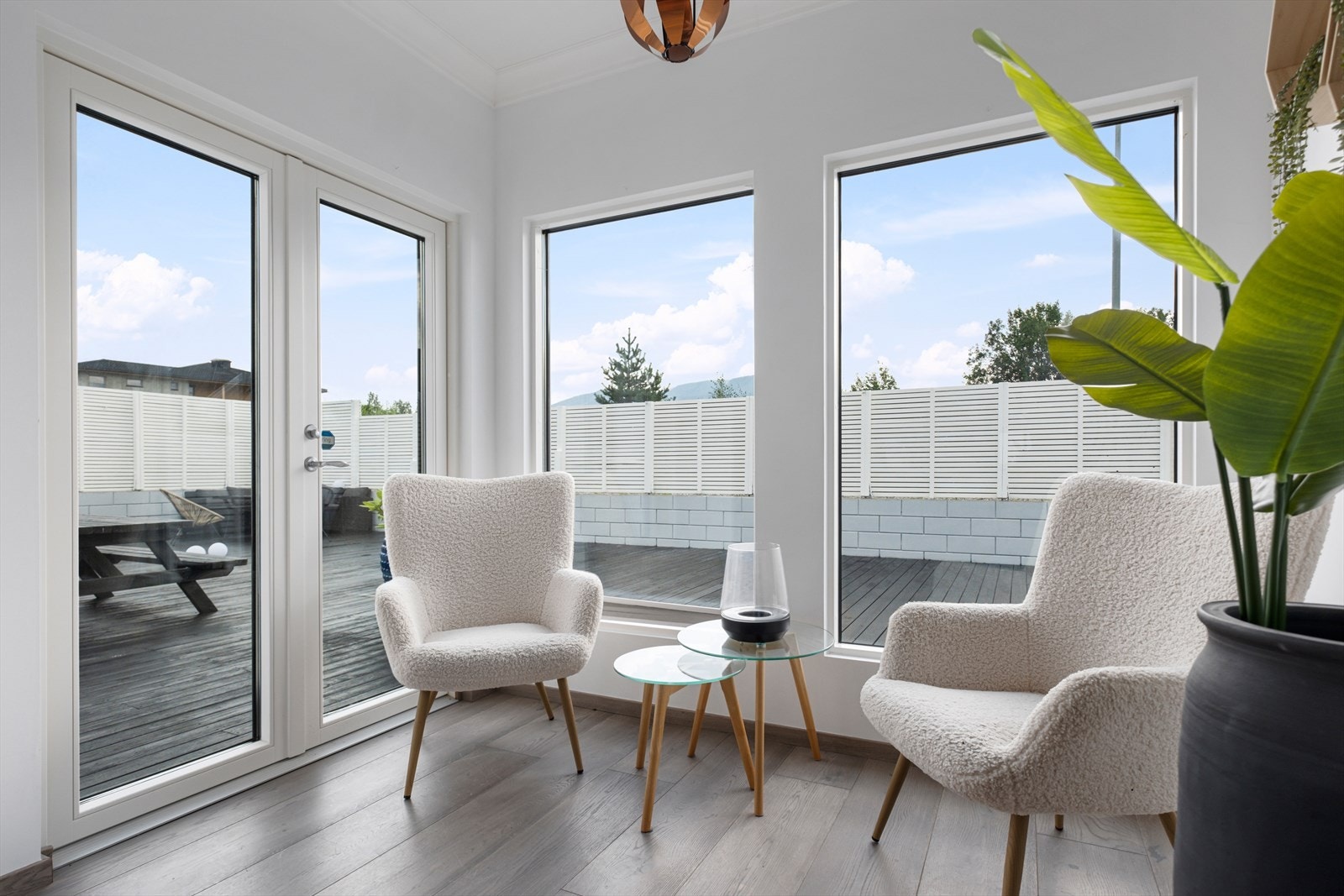 Hagestue | Utg. til markterrasse Galleribilde