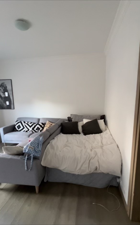 Bilder av hybel | Hybelen kan leies ut for 8-9000 i følge selger. | Bilder tatt av selger Galleribilde