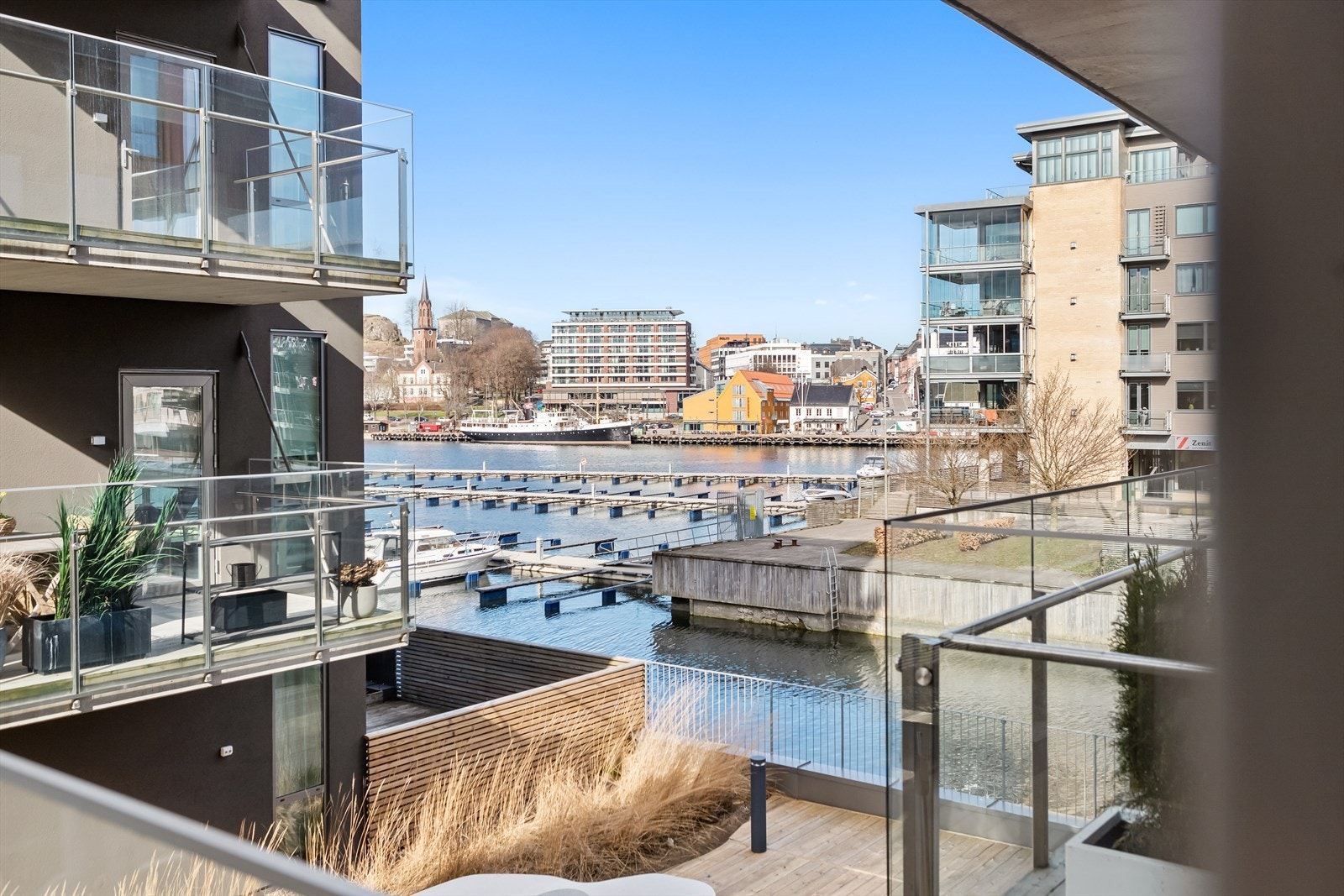 Nordvik ved Christoffer Kvalshaugen har gleden av å ønske velkommen til Rambergveien 29! Foto: Fotograf Magik Galleribilde