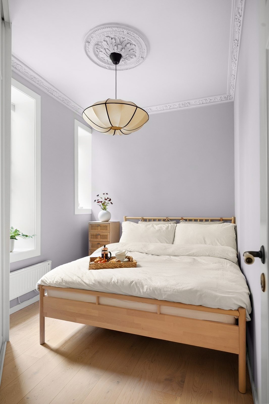 Soverommet er lunt og vender ut mot bakgård. Galleribilde