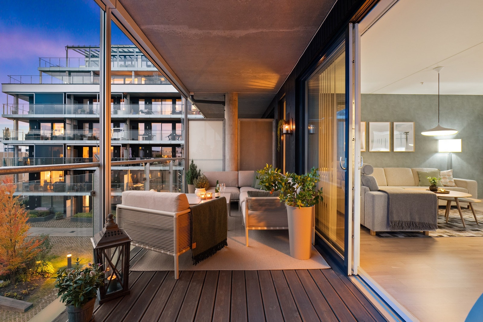 Balkongen er en flott forlengelse av stuen . Galleribilde