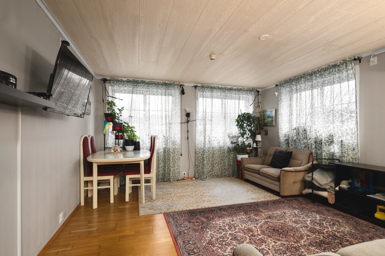 Stue i sokkelleiligheten Galleribilde