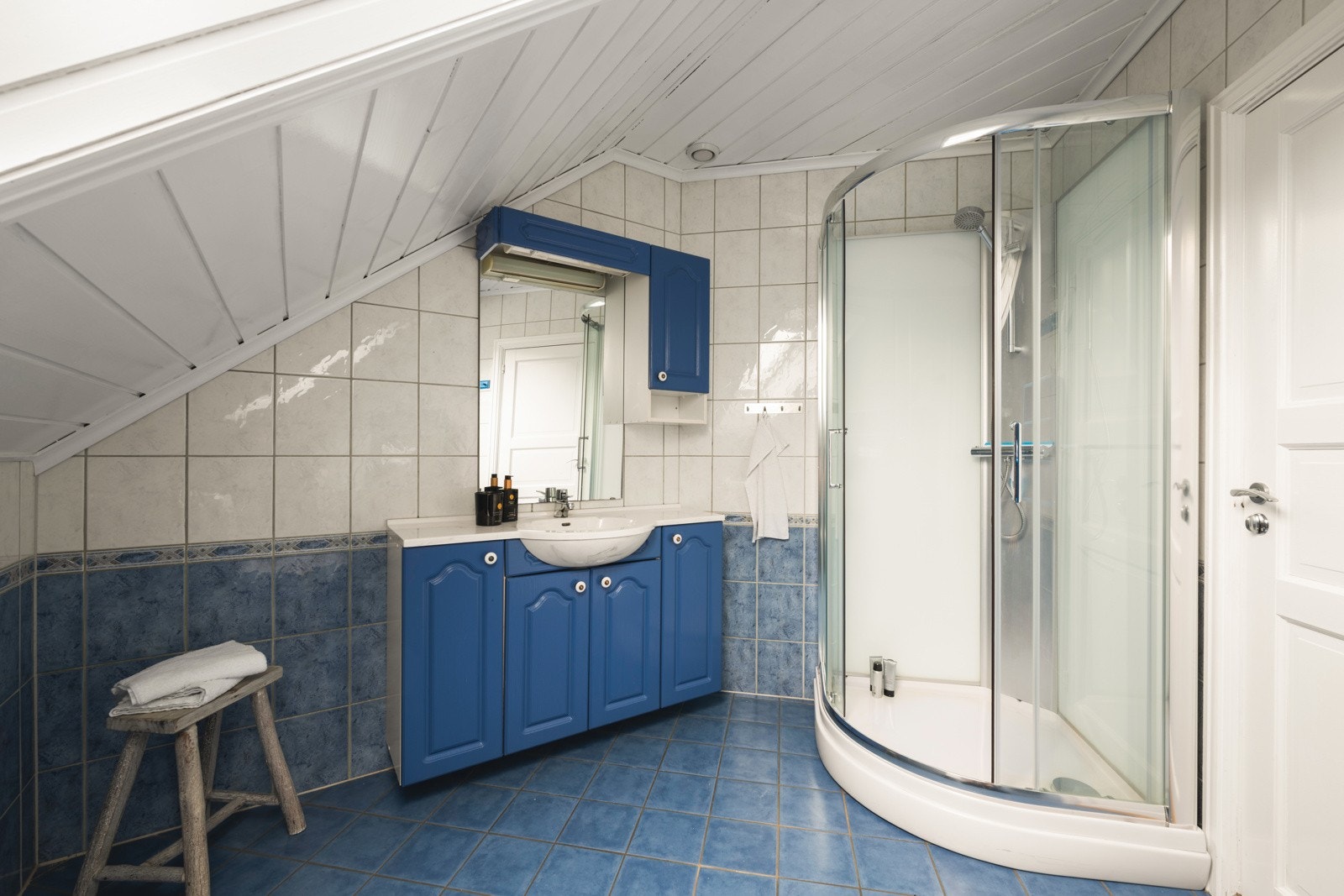 Bad på loft Galleribilde