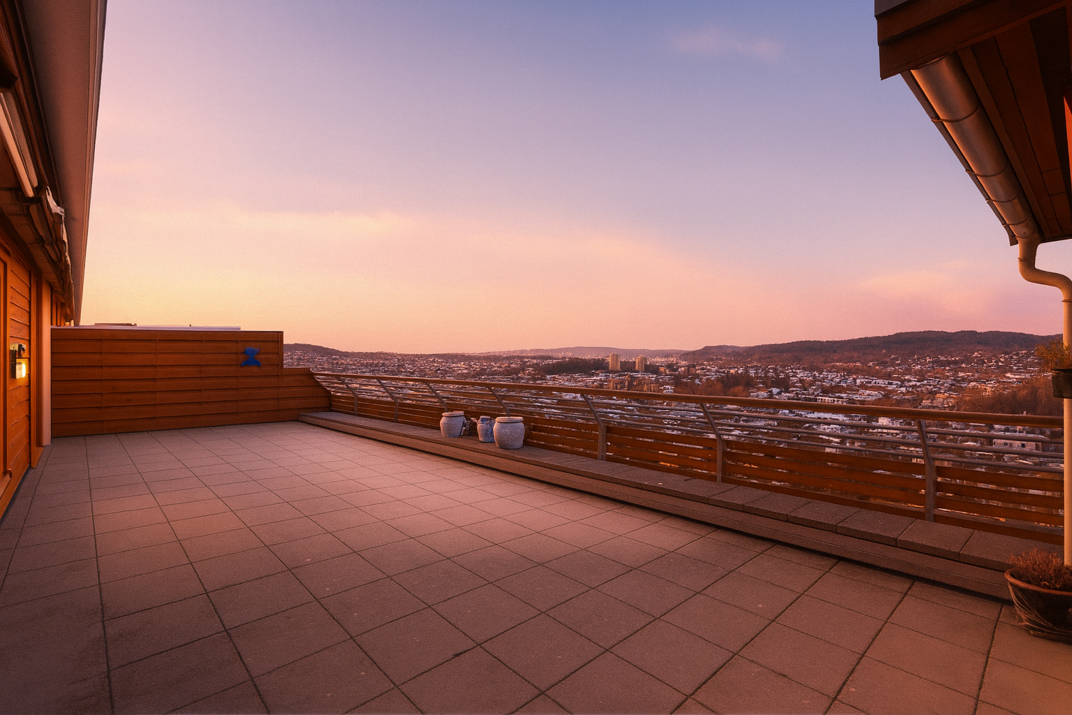 EiendomsMegler1 v/Reidun Dahl presenterer Utsikten 2 - Stor, lys og luftig terrasseleilighet med attraktiv beliggenhet på Breidablik!
Bildet er redigert for å fremheve stemningen på kveldstid. Faktiske lysforhold kan variere Galleribilde