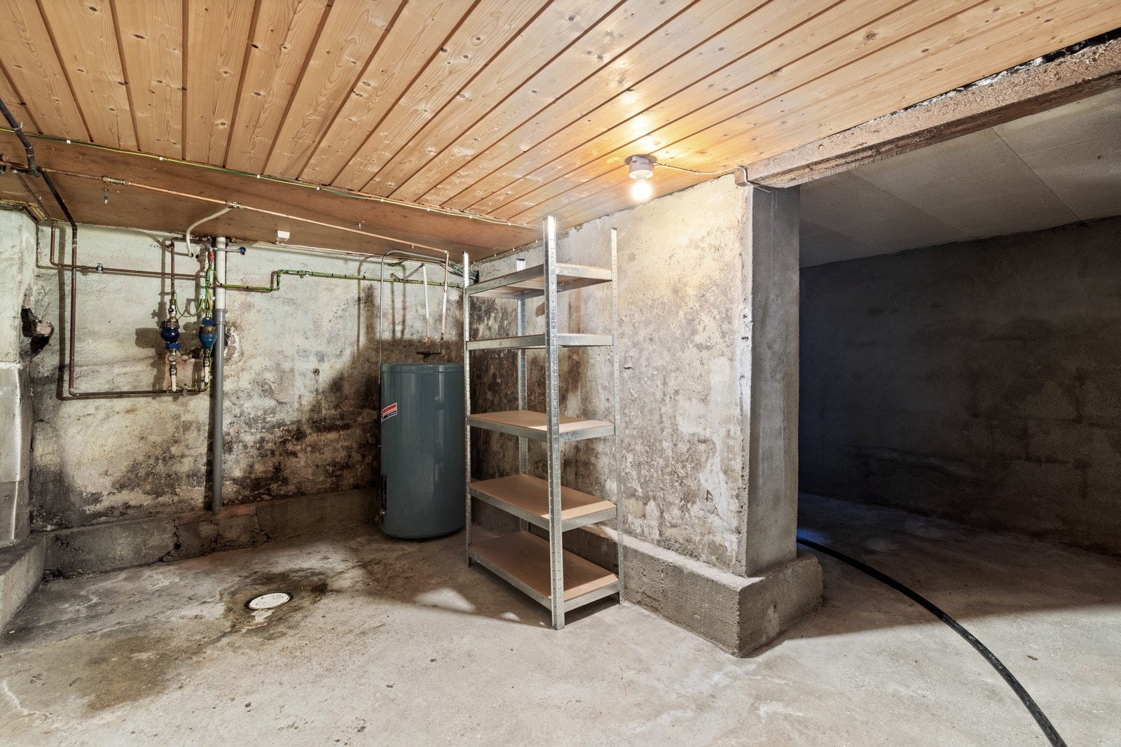 Kjellerrom Galleribilde