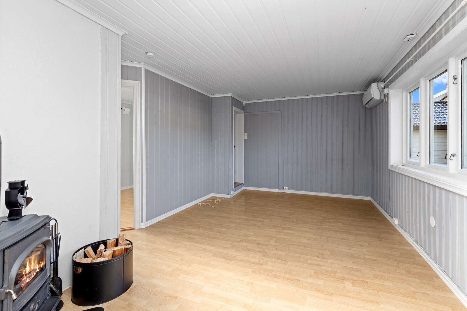 Stue med peisovn Galleribilde