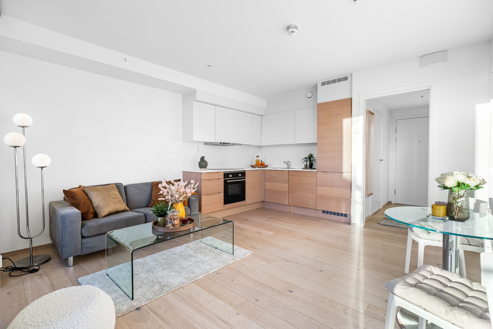 Lys og romslig leilighet med utmerkede muligheter for innredning Galleribilde