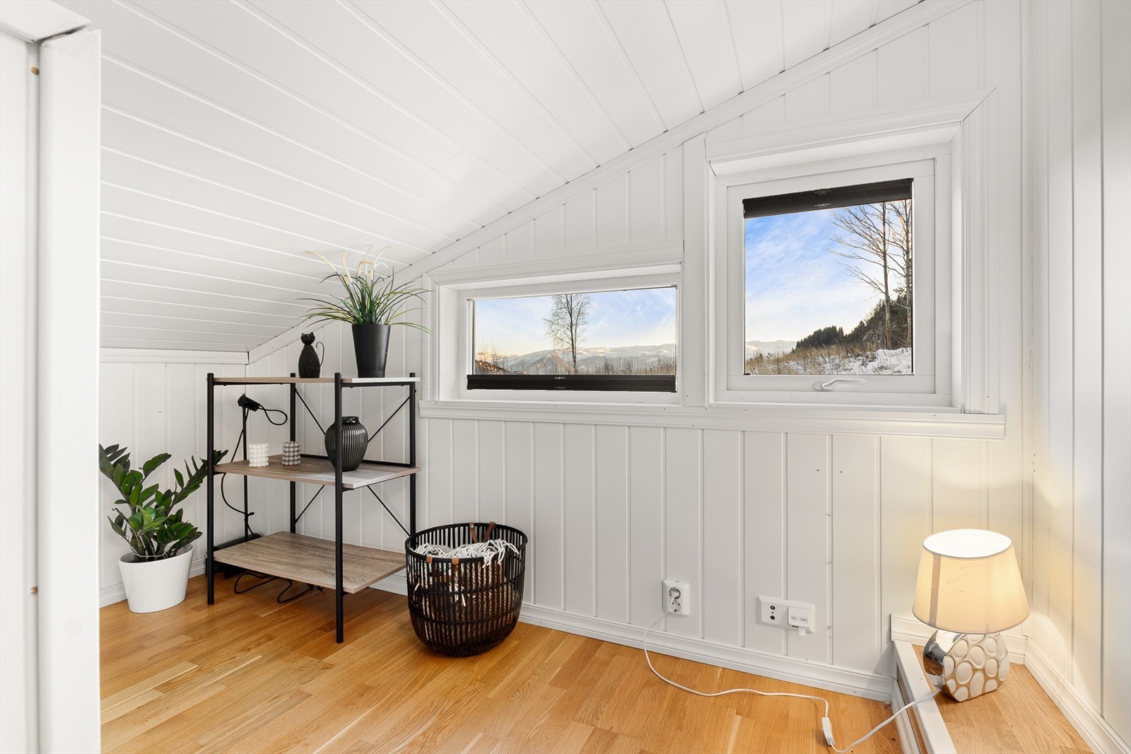 - Kan benyttes som gjesterom eller kontor (ikke godkjent for varig opphold)- Galleribilde