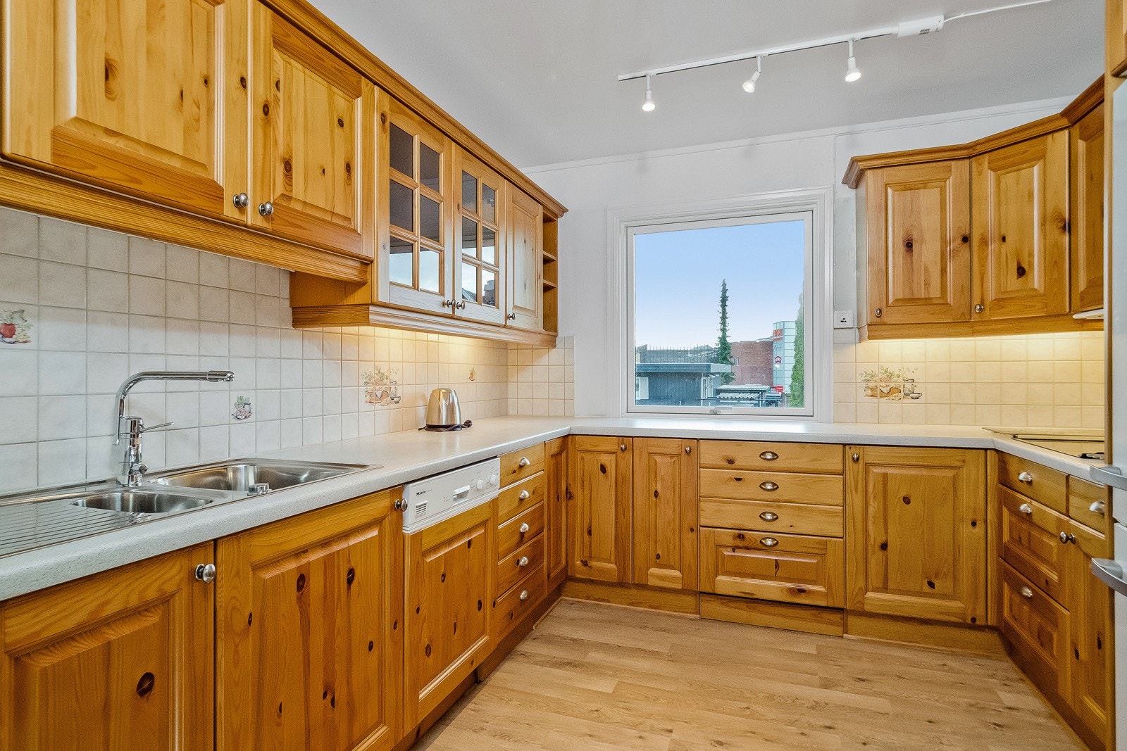 Kjøkken hovedplan. Galleribilde