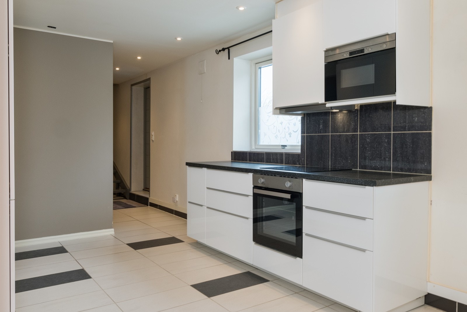 Kjøkken underetasje. Galleribilde