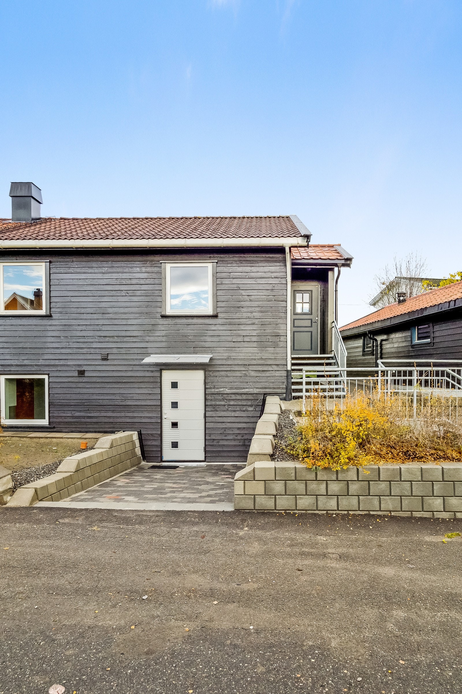 Eiendommen ligger i et etablert område på Storhamar. Galleribilde