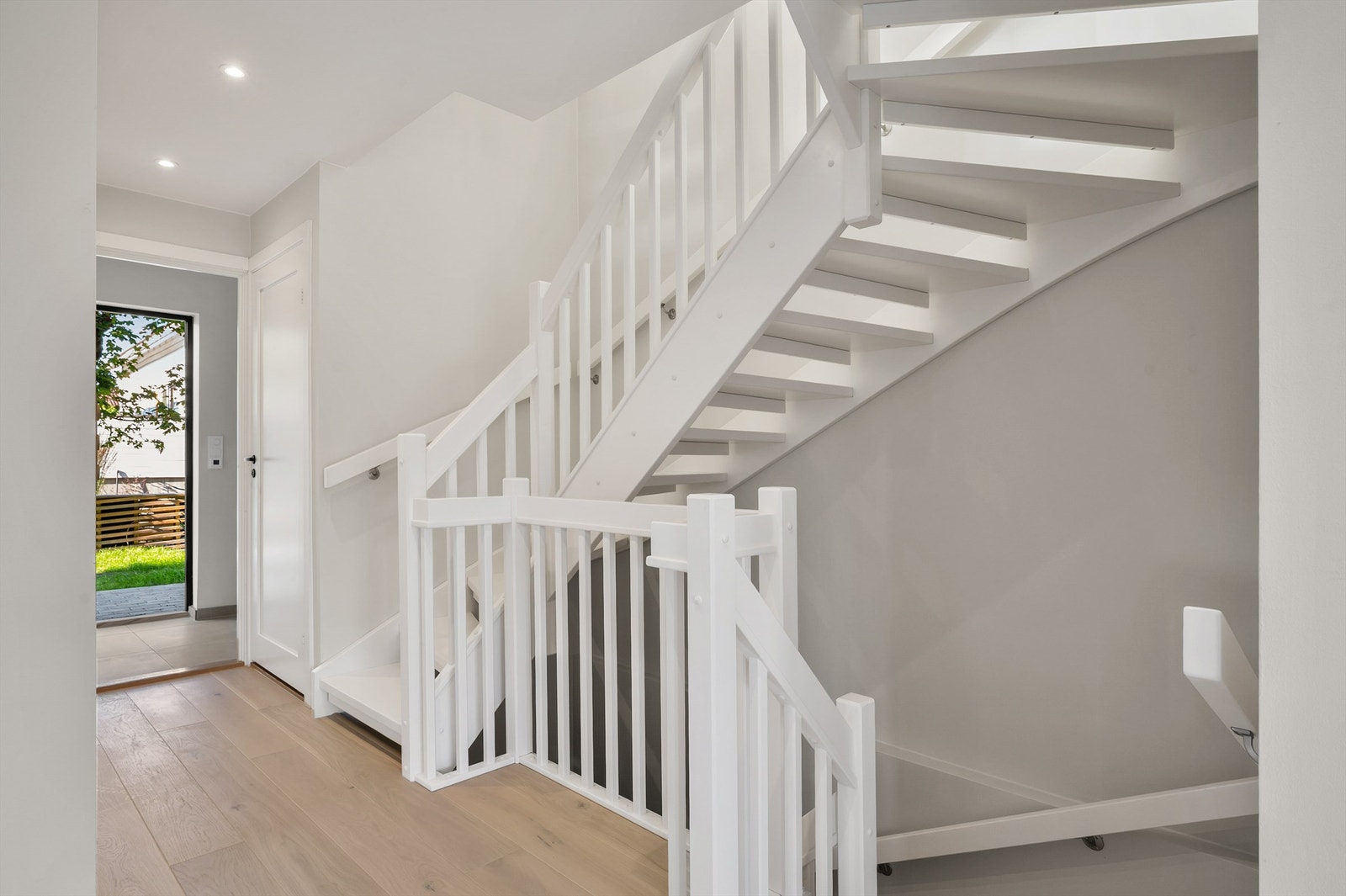 Trappegang i 1. etasje. Galleribilde