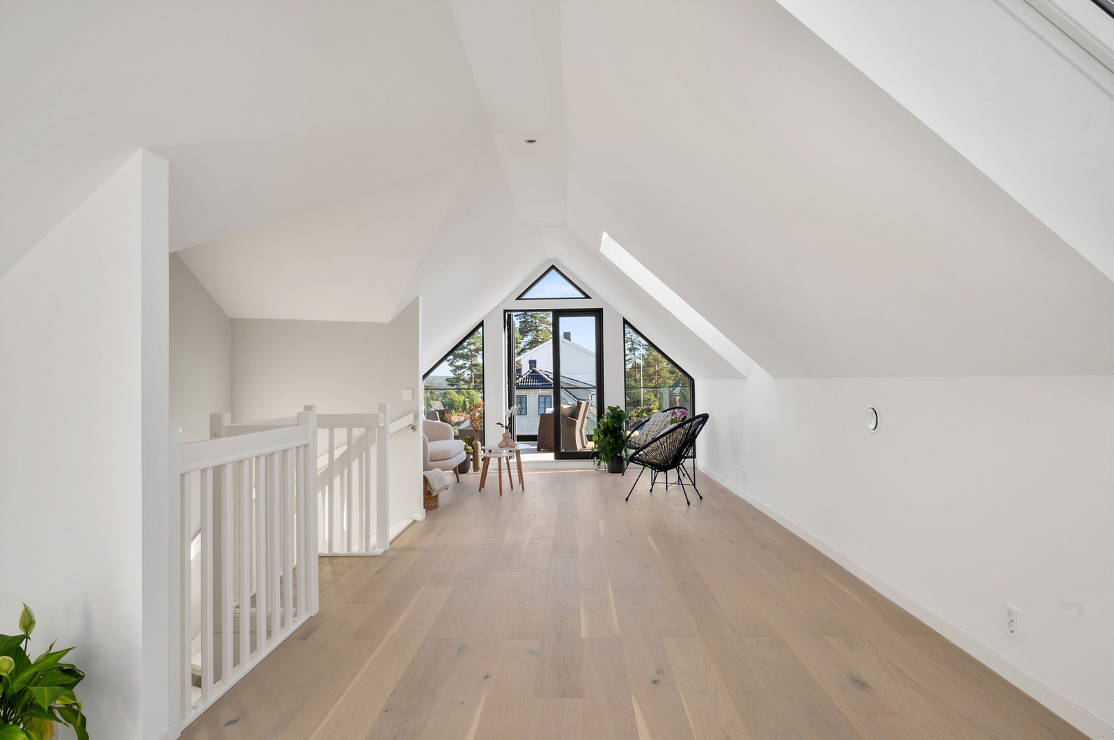 Stor loftstue. Galleribilde